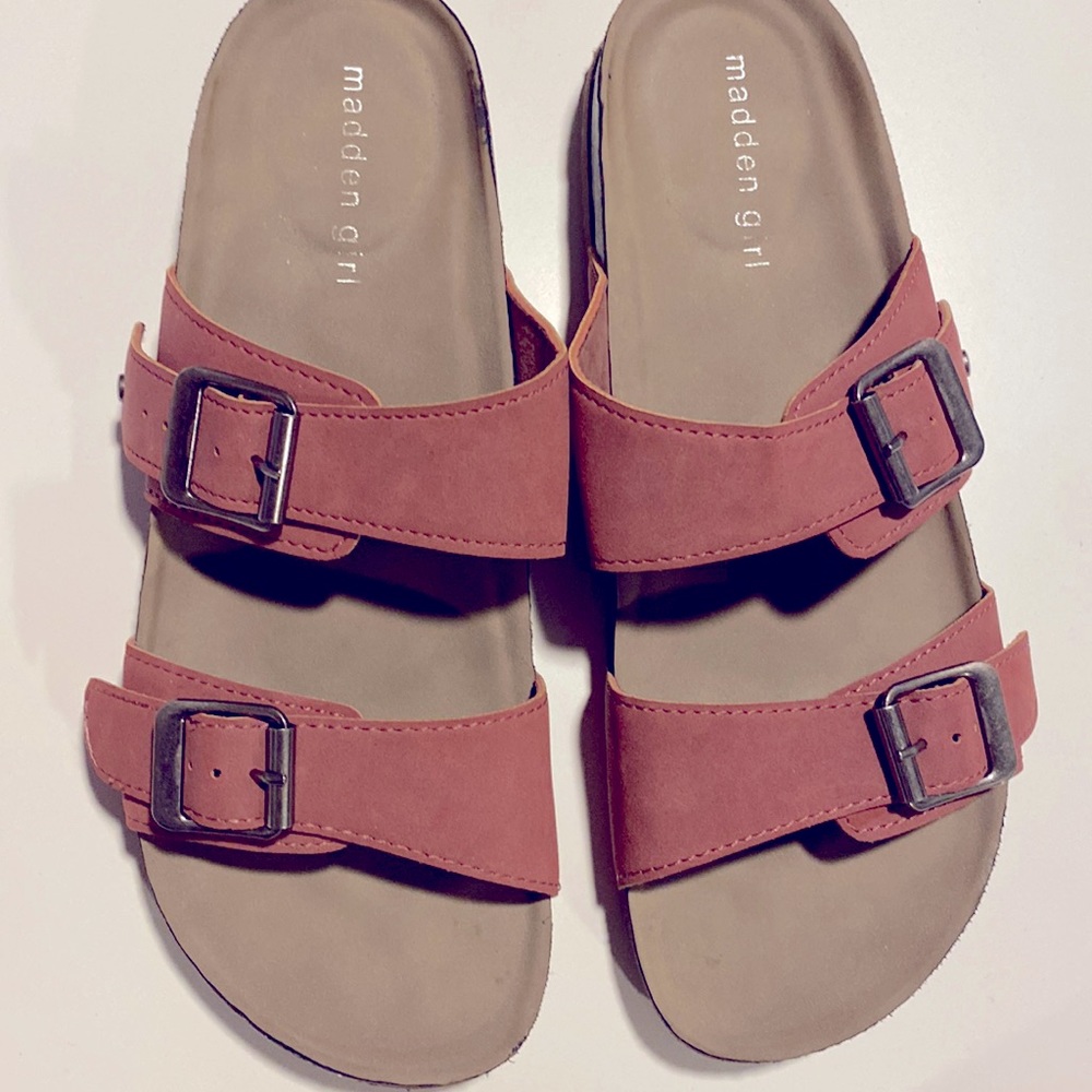 Madden Girl Brando womens size 9 Mauve sandal